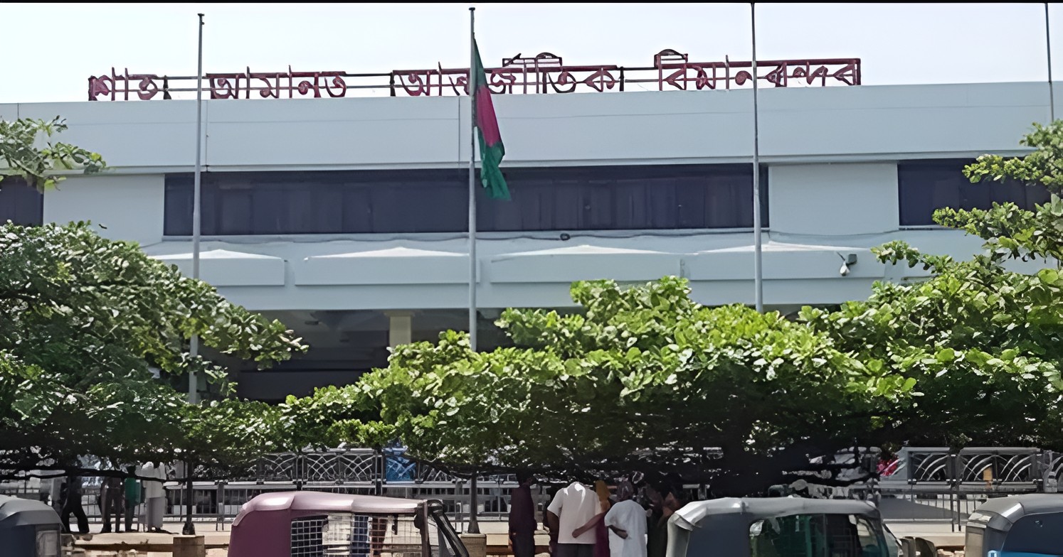 মধ্যপ্রাচ্য সংকটে শাহ আমানতে আরও ৮ ফ্লাইট বাতিল